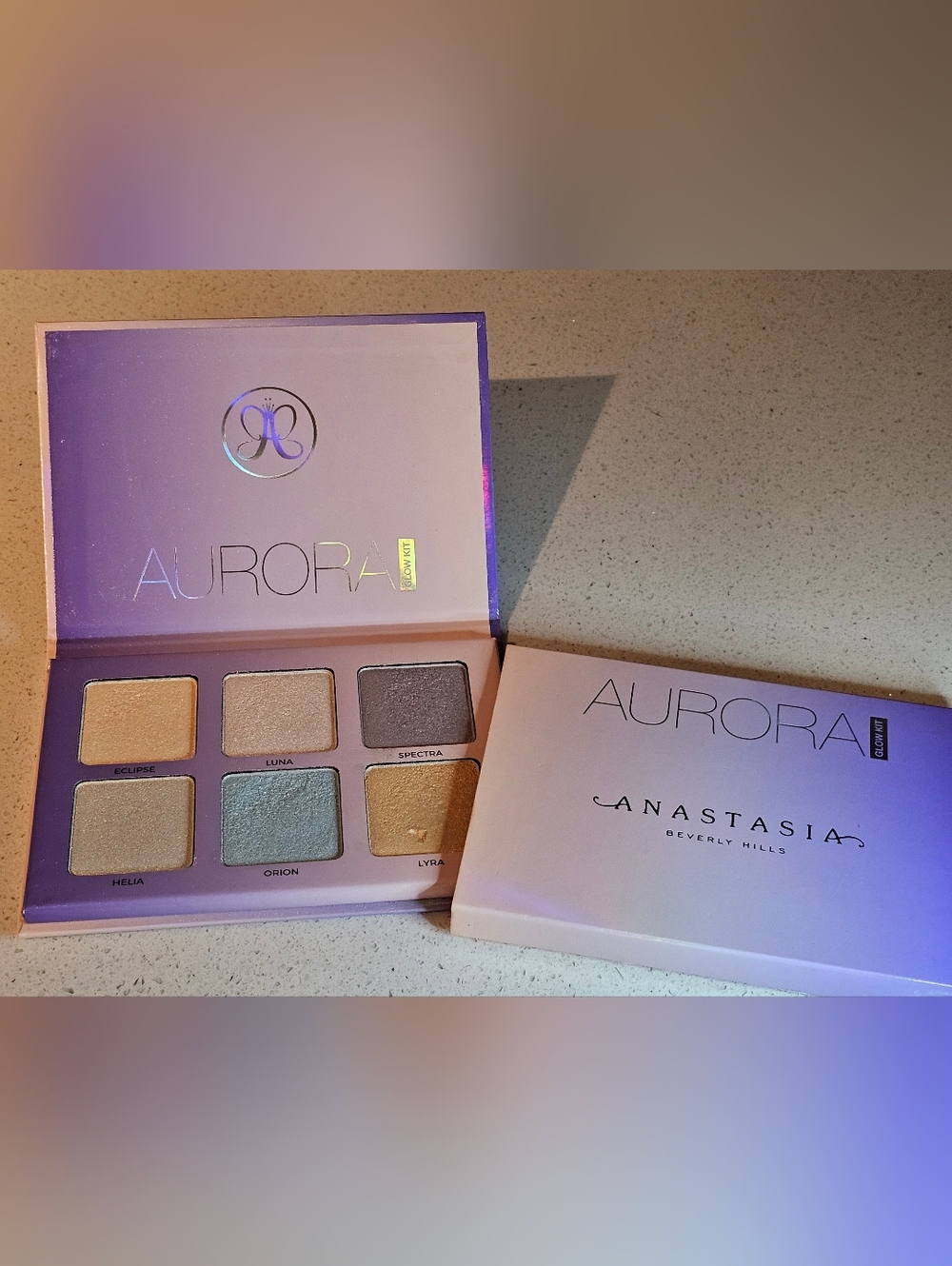 Anastasia Beverly Hills Aurora Glow Kit – Highlighter Palette